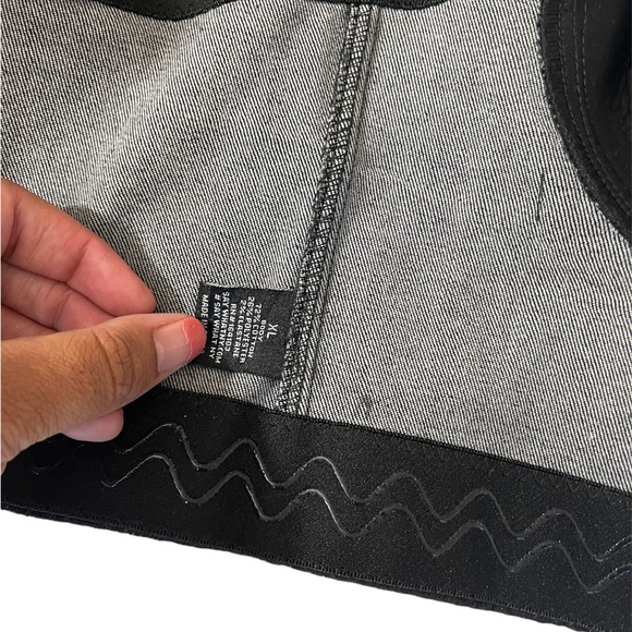 Jean crop top shirt with built in bra - Picture 4 of 5